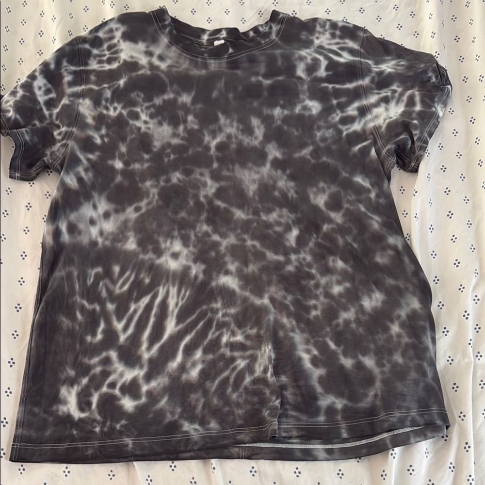 Lululemon oversized tee